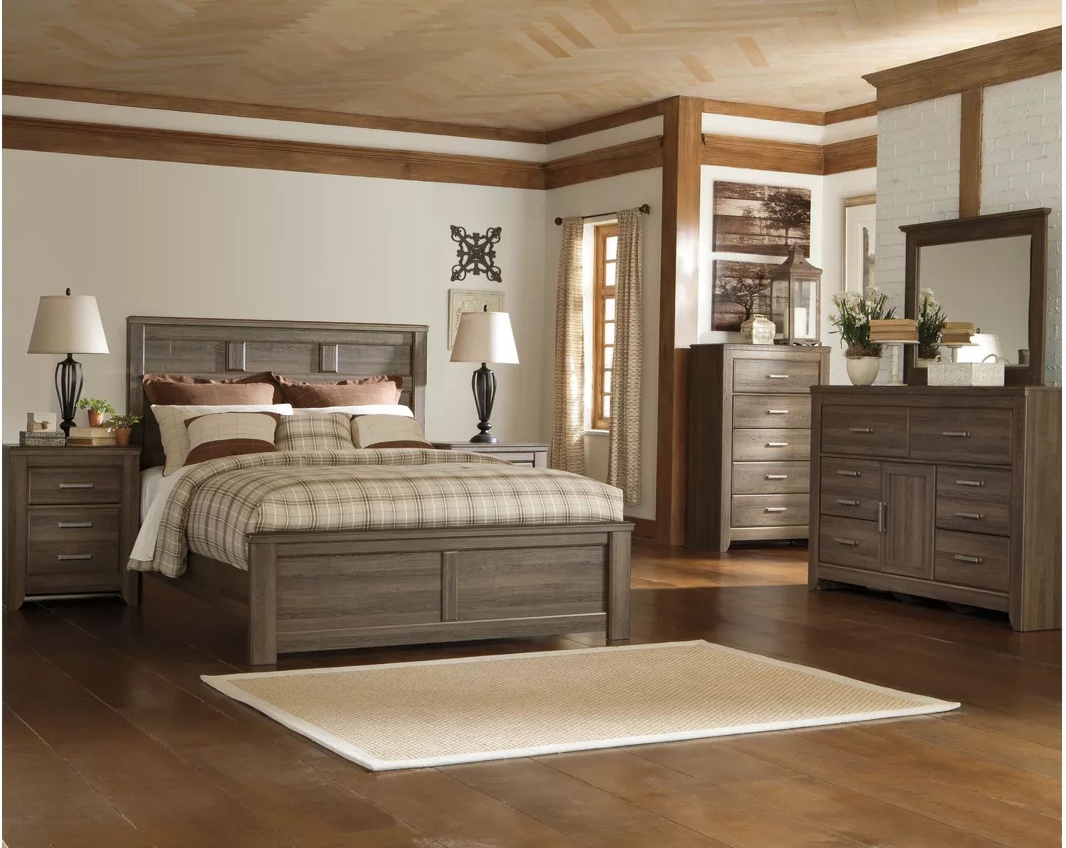 Juararo Queen Panel Bed B251B6