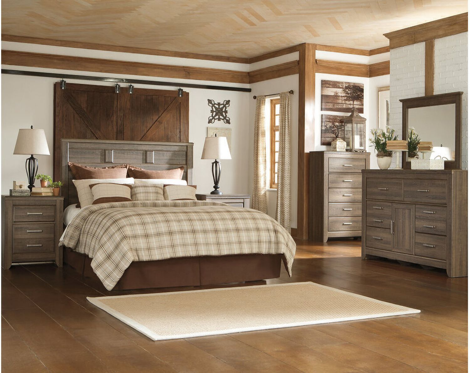 Juararo Queen Panel Bed B251B6