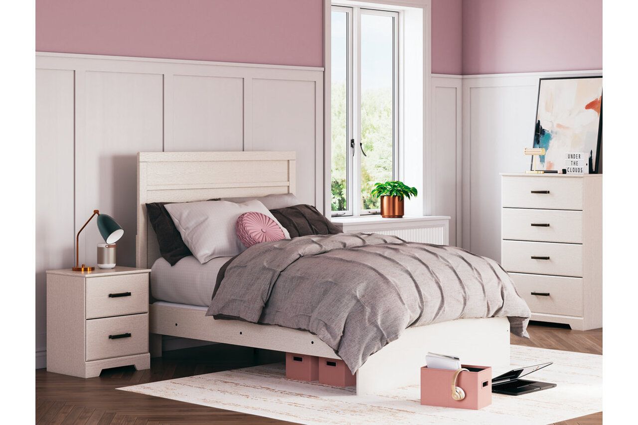 Stelsie White Full Panel Bed B2588B4