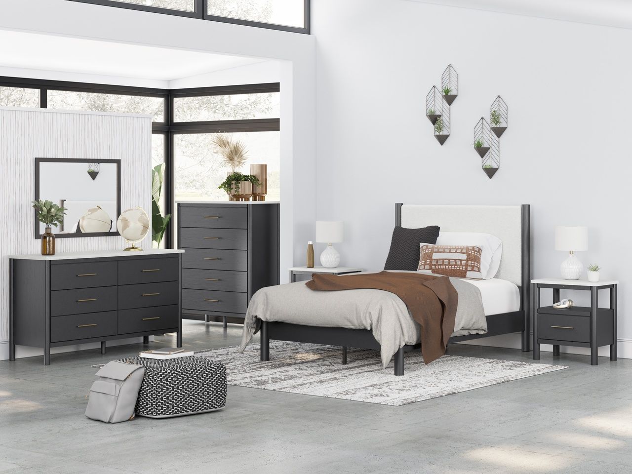 Cadmori Bedroom Mirror In Black B261636