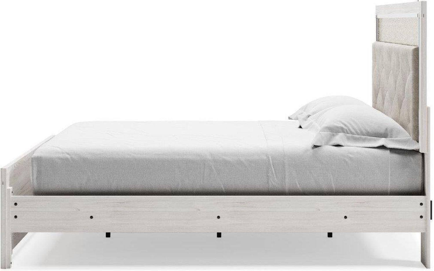 Altyra White King Panel Bed B2640B3