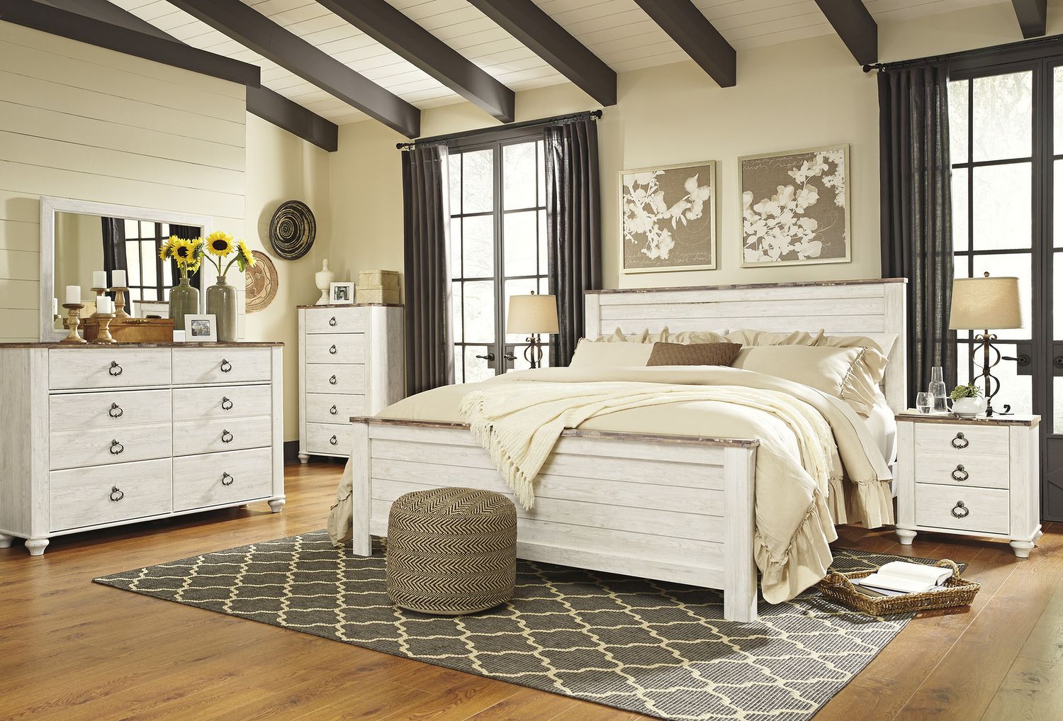 Willowton Two-tone Dresser B26731