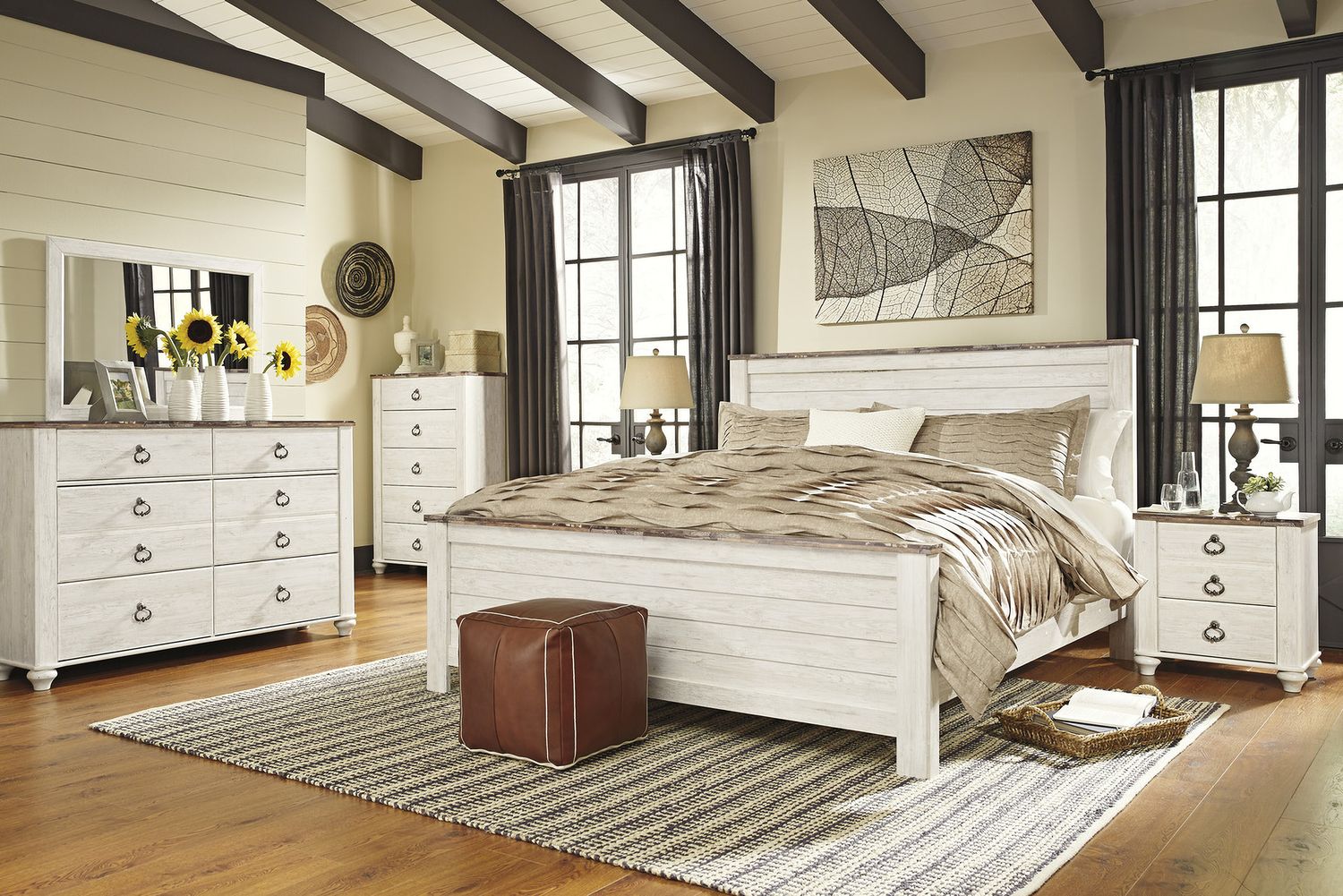 Willowton Two-tone Dresser B26731