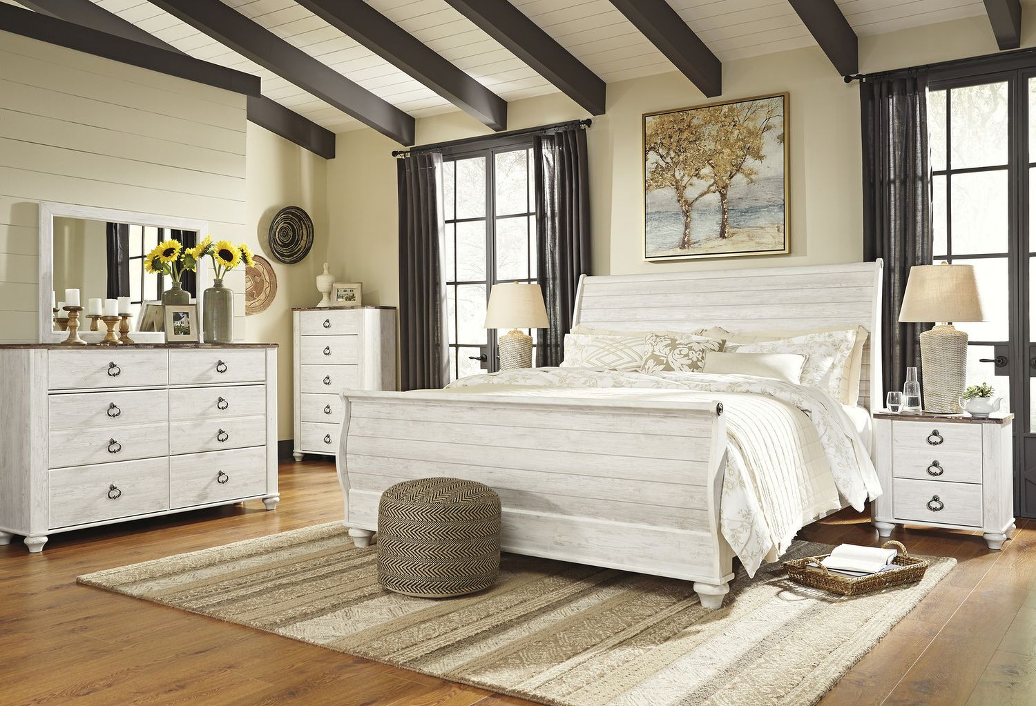 Willowton Two-tone Dresser B26731