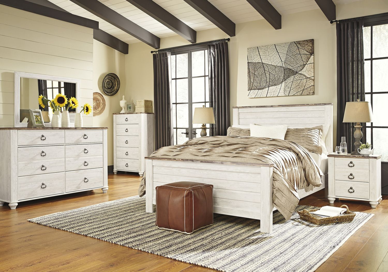 Willowton Whitewash Bedroom Mirror B26736