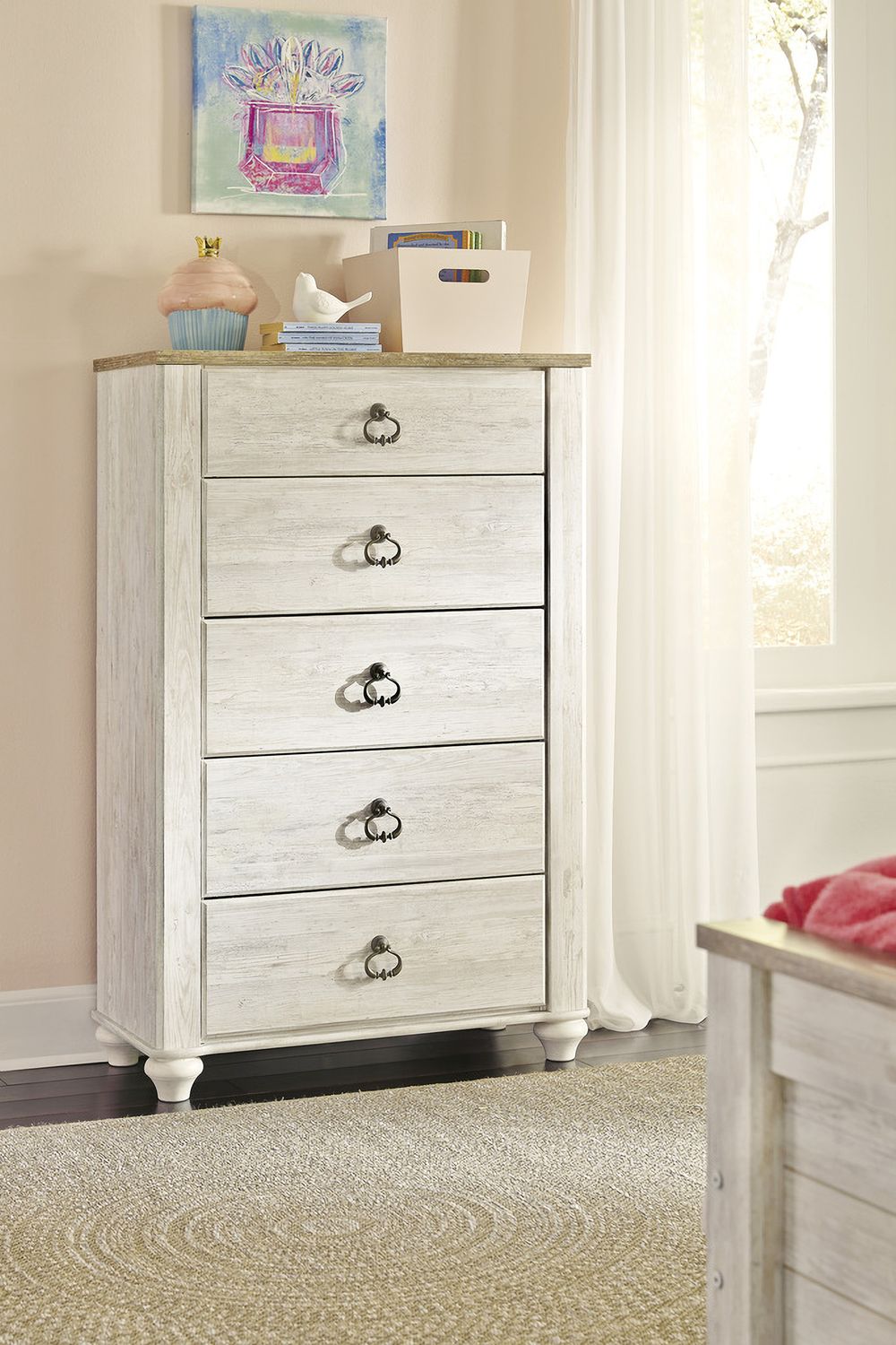 Willowton Two-tone 5 Drawer Chest B26746