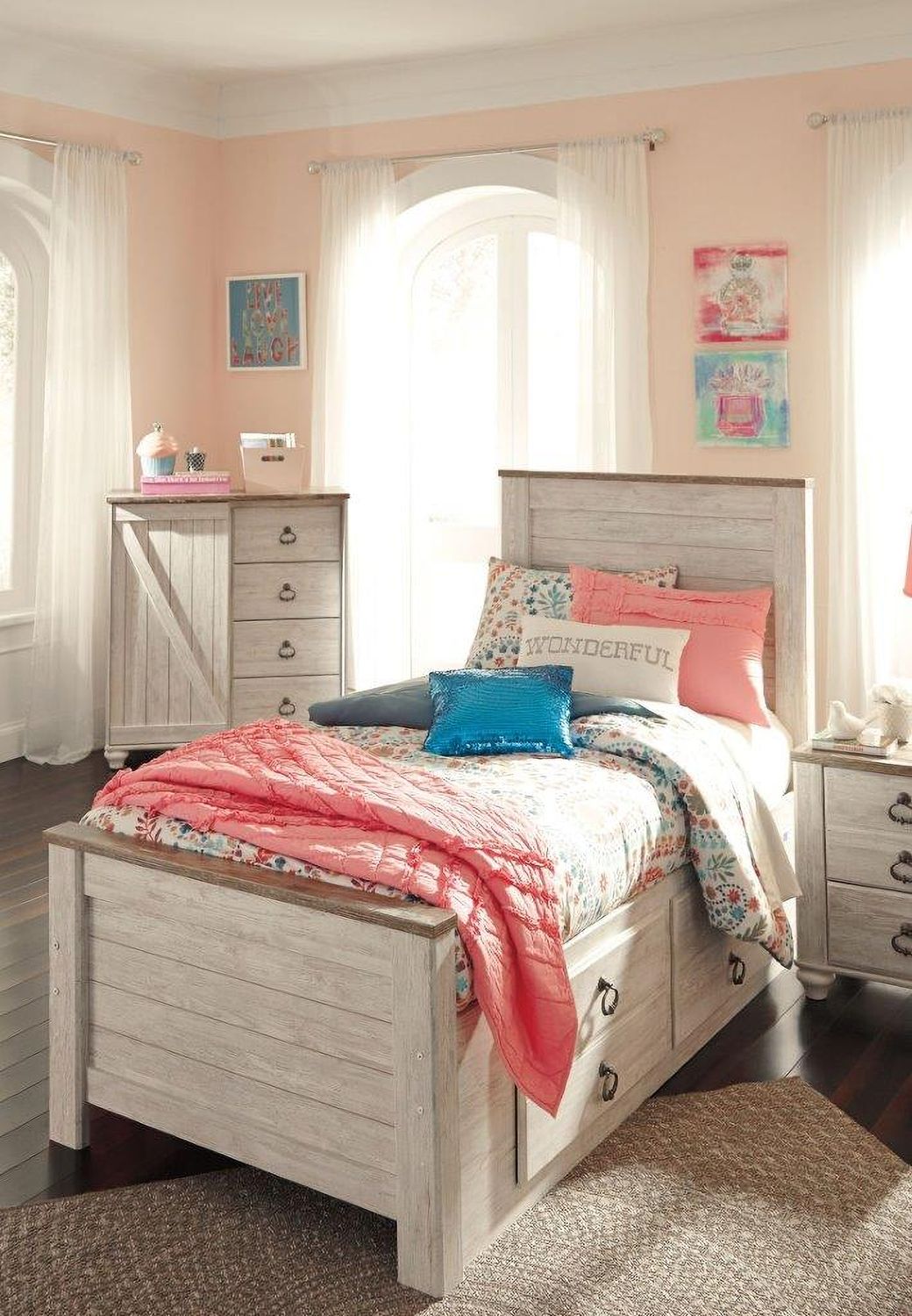 Willowton Whitewash Dressing Chest B26748