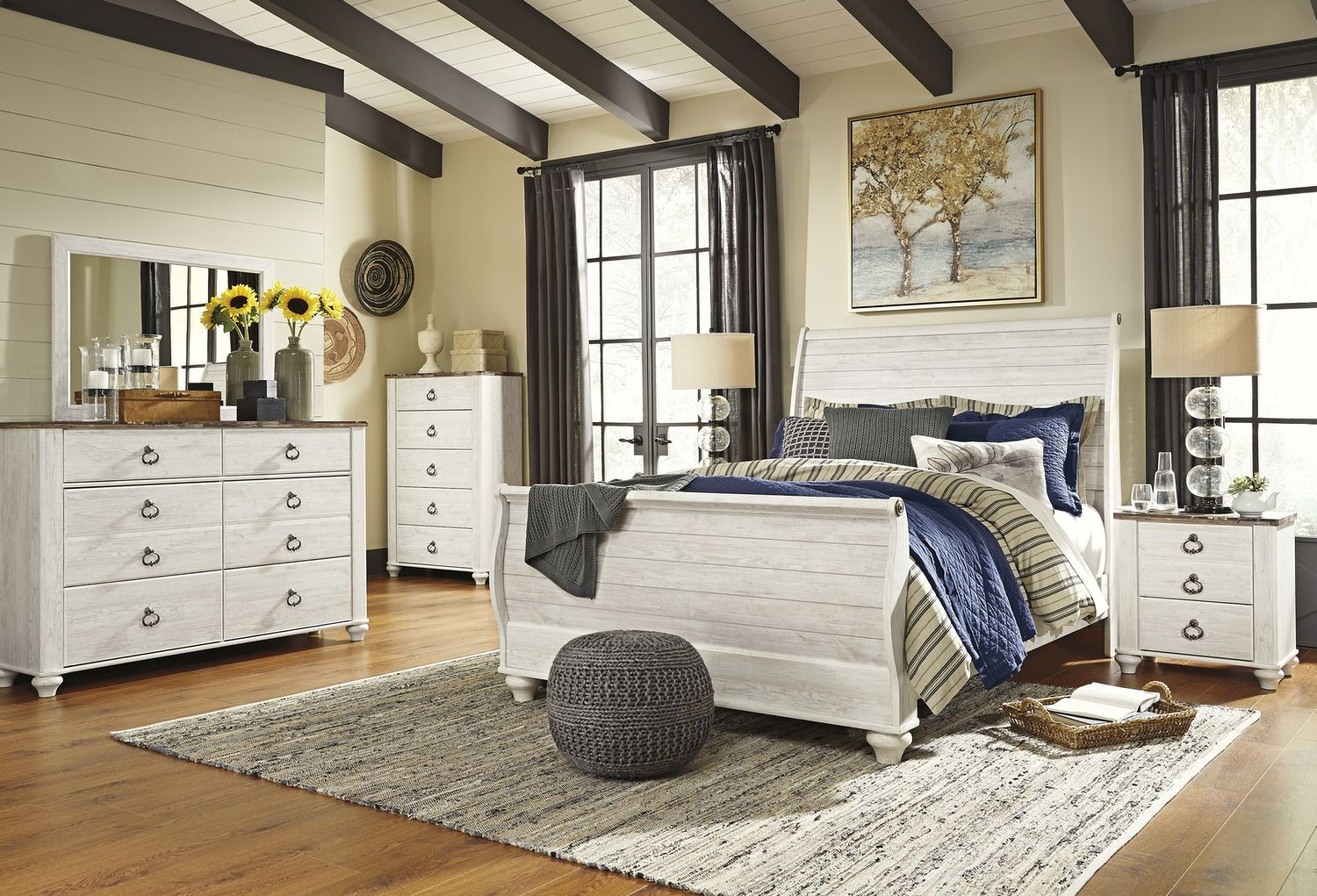 Willowton 2 Drawer Nightstand B26792