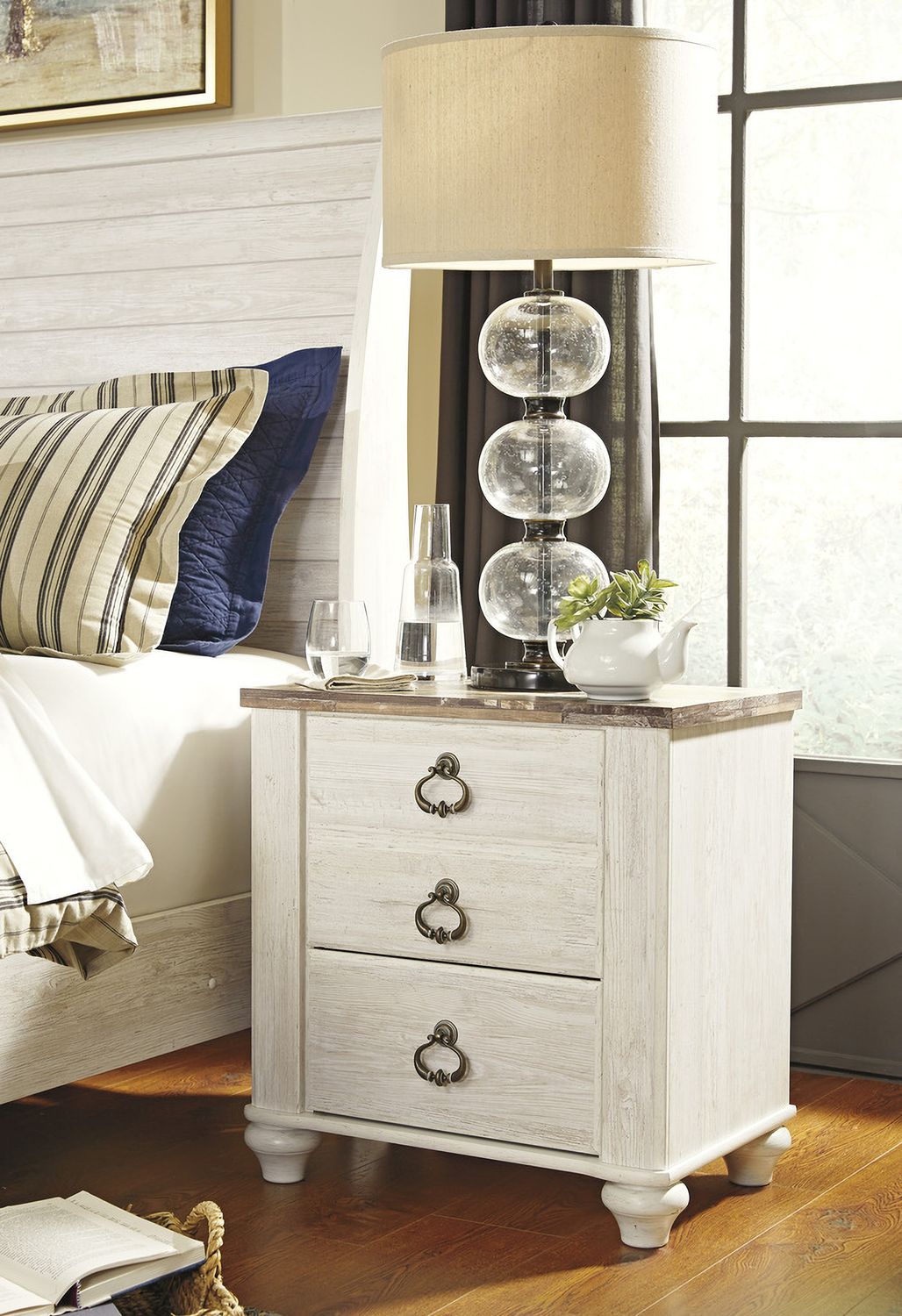 Willowton 2 Drawer Nightstand B26792