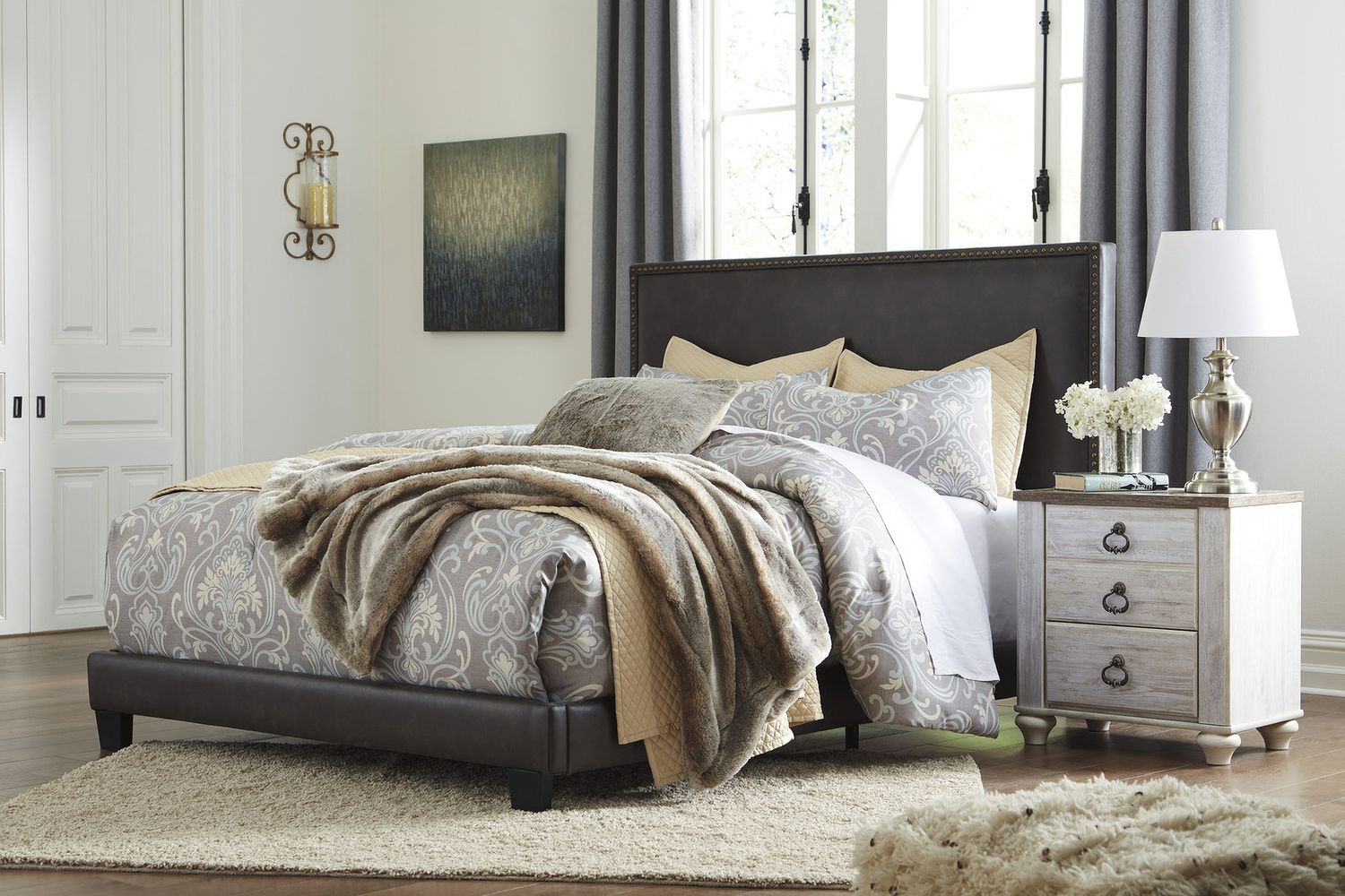 Willowton 2 Drawer Nightstand B26792