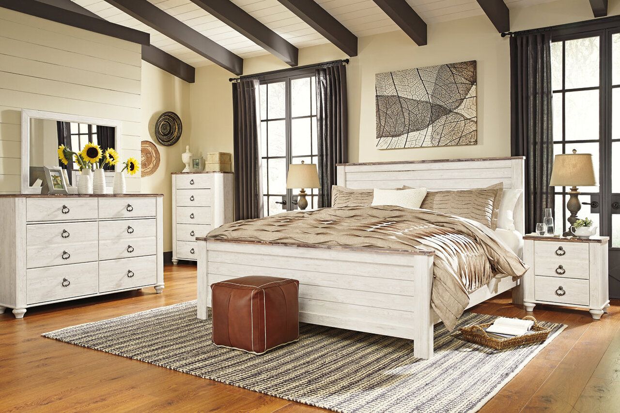 Willowton Whitewash King Panel Bed B267B10