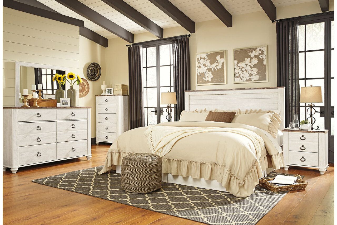 Willowton Whitewash King Panel Bed B267B10
