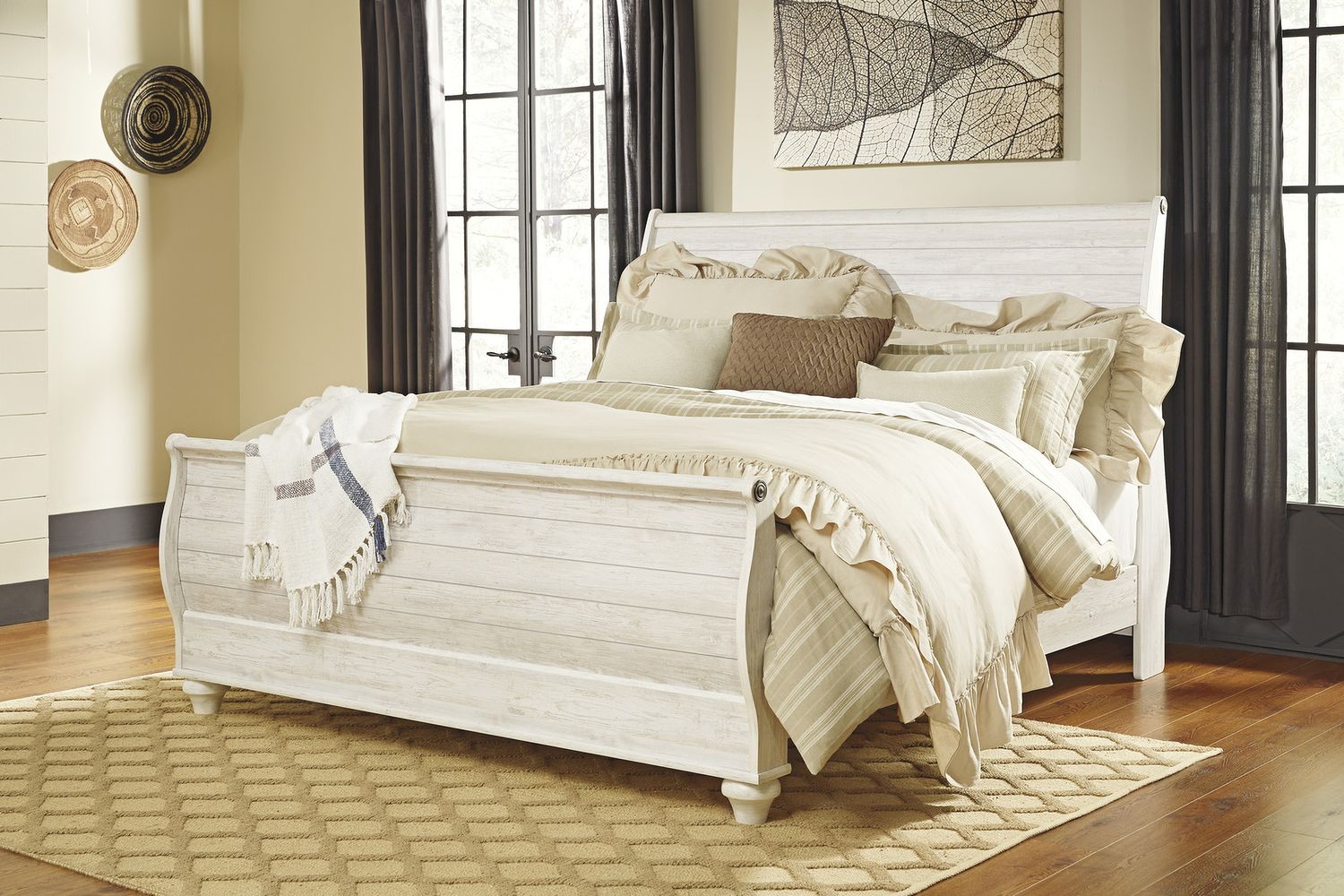 Willowton King Sleigh Bed In Washed White B267B11