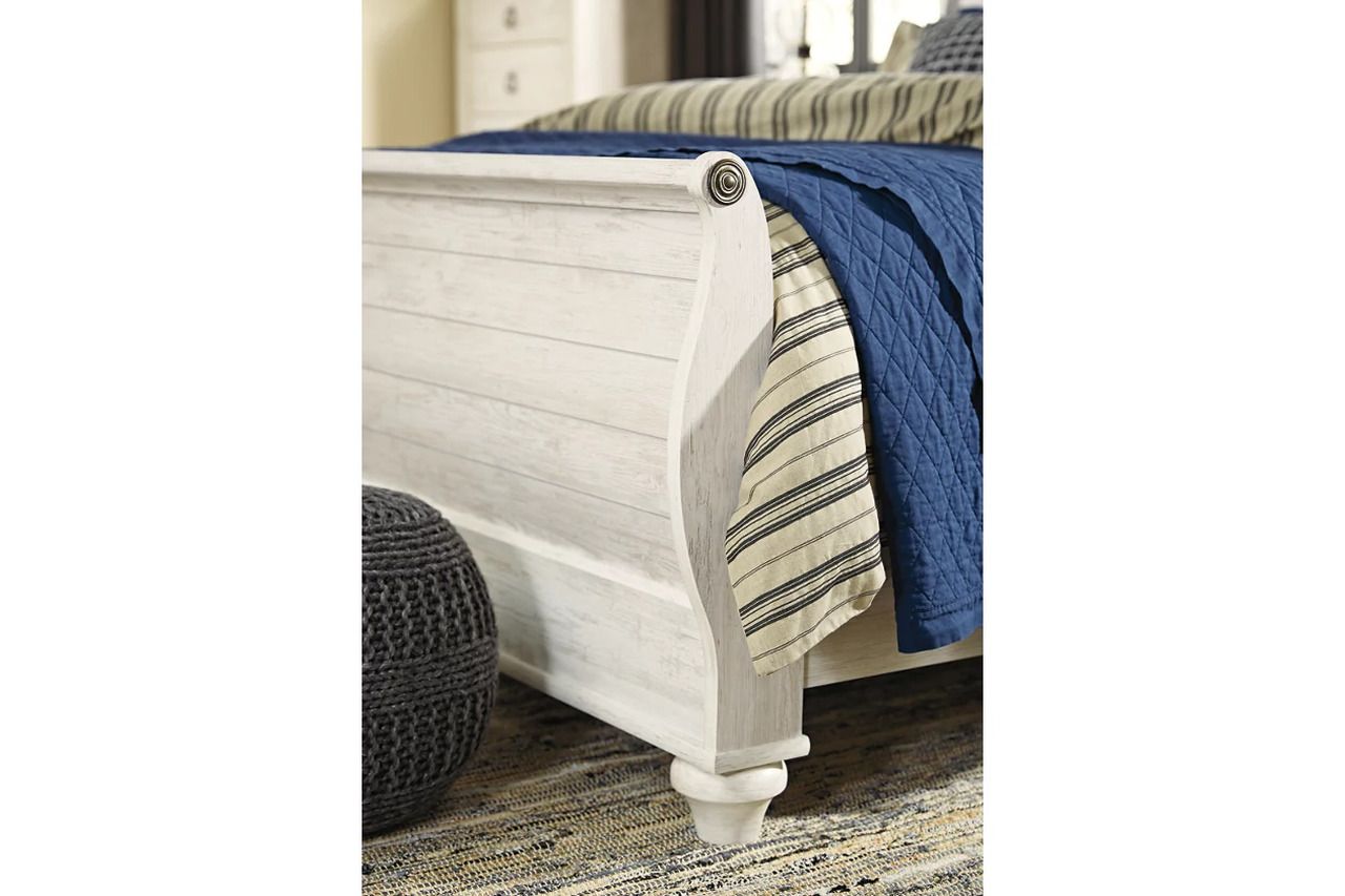 Willowton King Sleigh Bed In White Wash B267B31