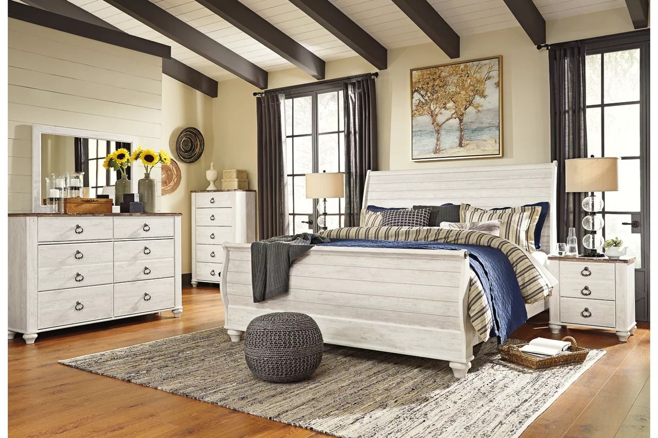 Willowton King Sleigh Bed In White Wash B267B31