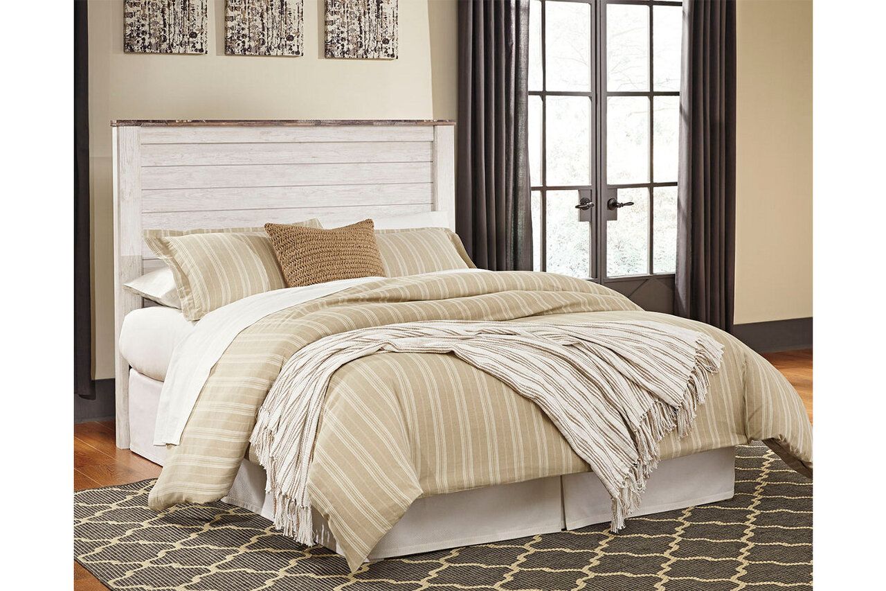 Willowton Whitewash Queen Panel Bed B267B8