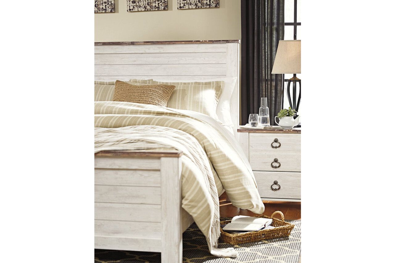 Willowton Whitewash Queen Panel Bed B267B8