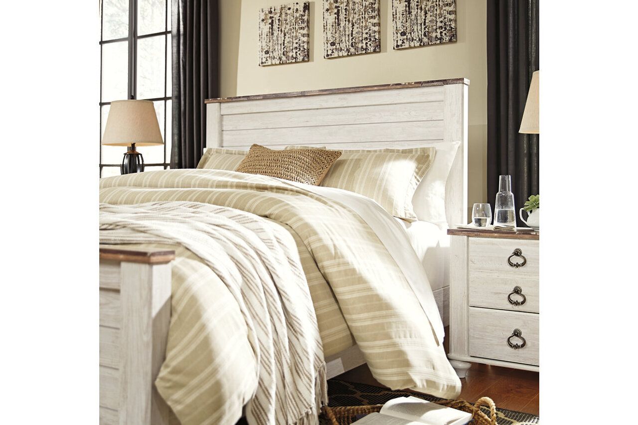 Willowton Whitewash Queen Panel Bed B267B8