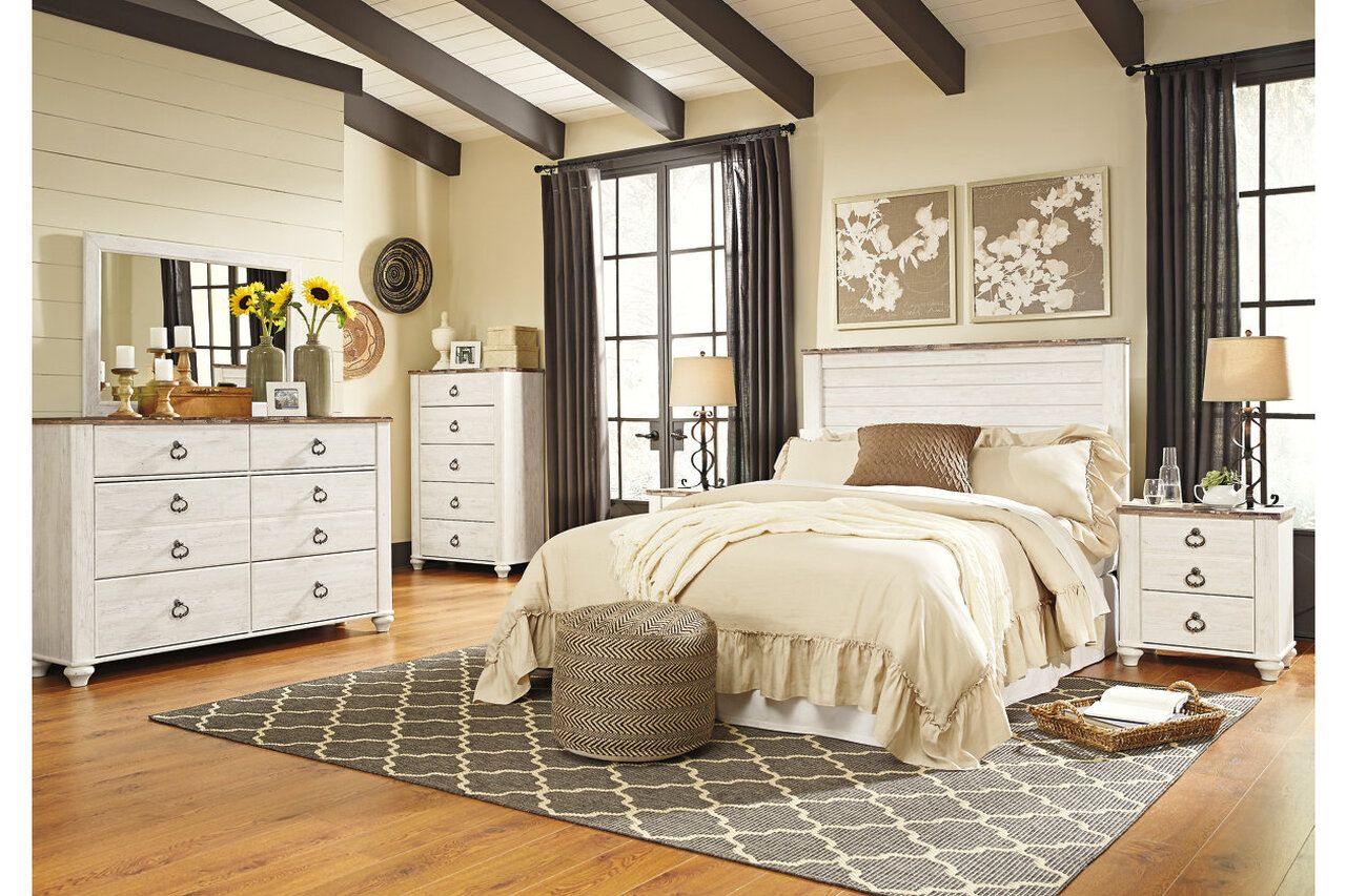 Willowton Whitewash Queen Panel Bed B267B8