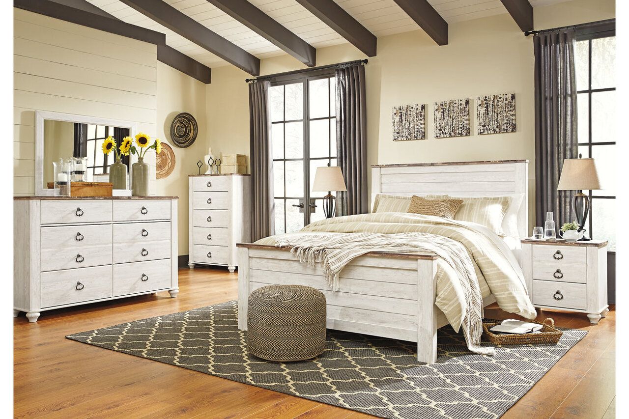 Willowton Whitewash Queen Panel Bed B267B8