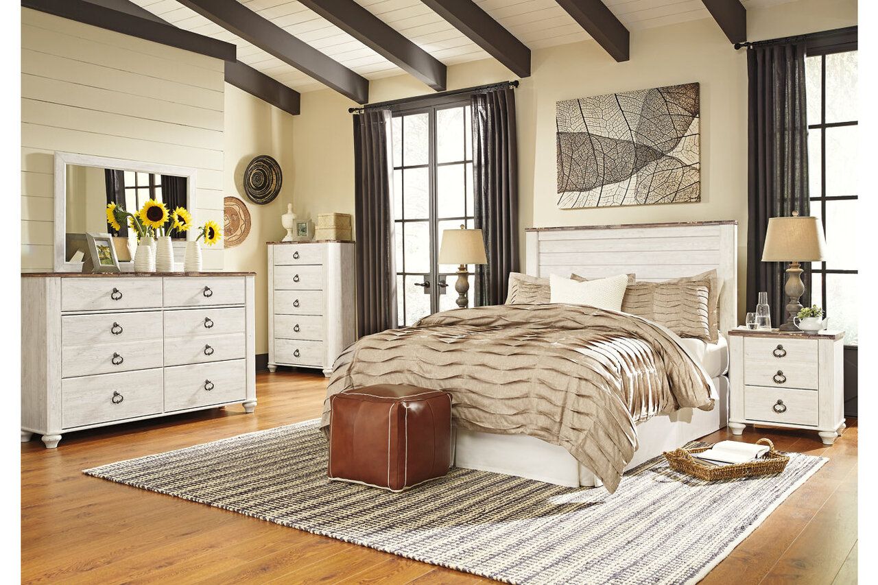 Willowton Whitewash Queen Panel Bed B267B8