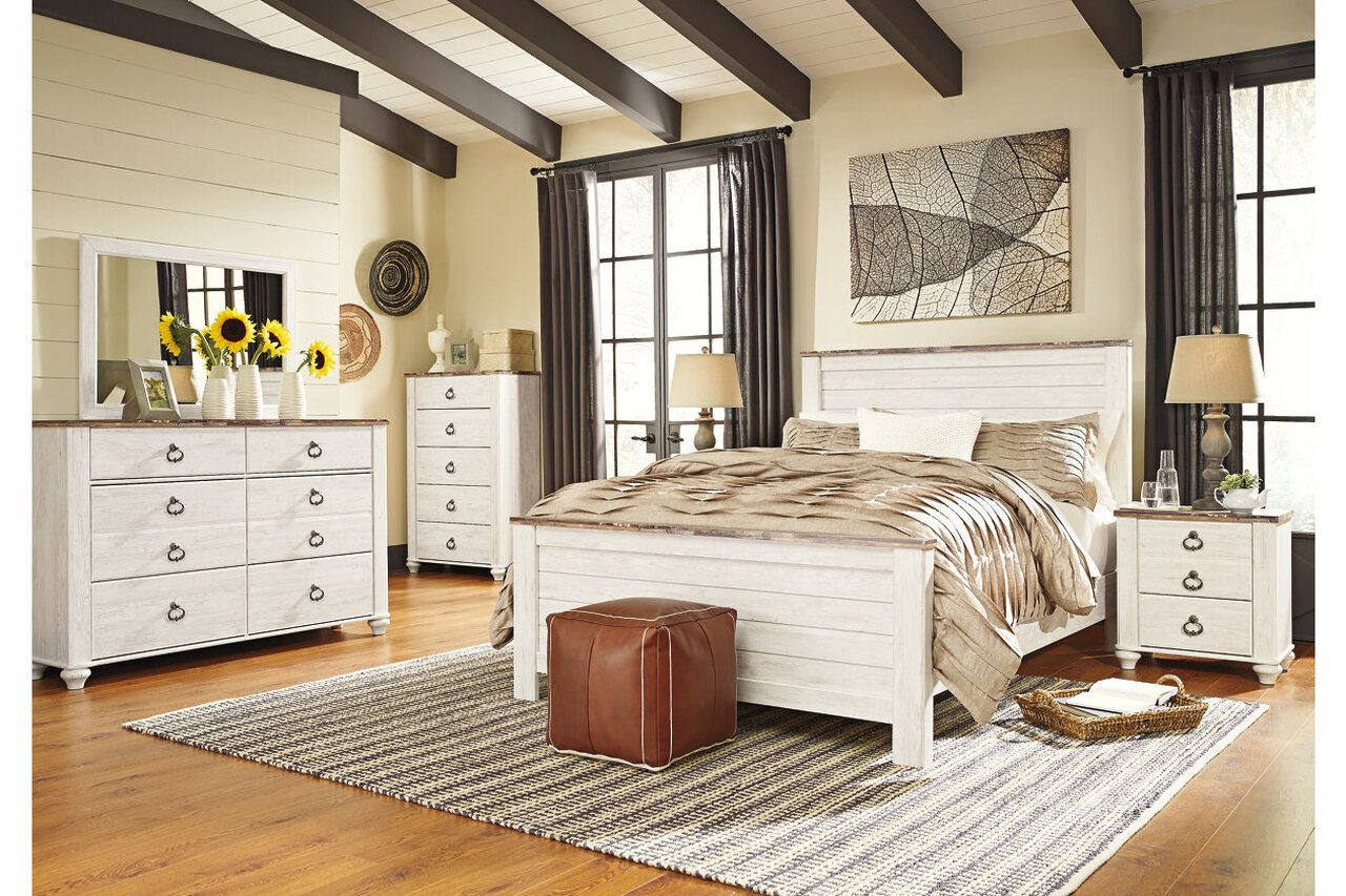 Willowton Whitewash Queen Panel Bed B267B8