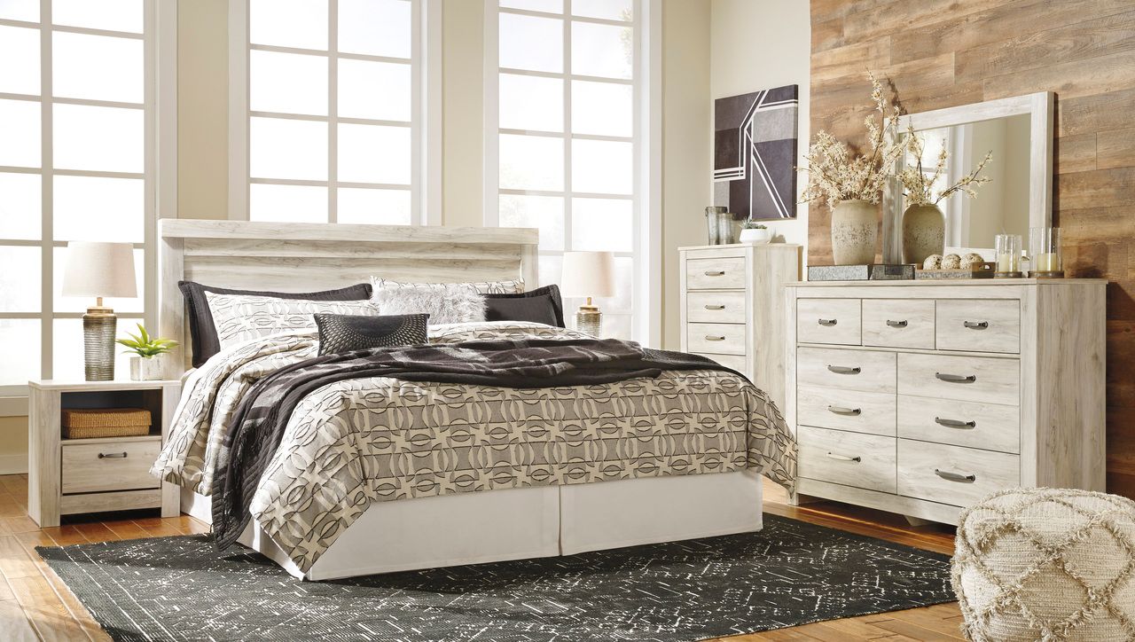 Bellaby White Dresser B33131