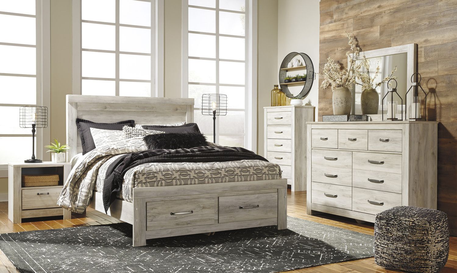 Bellaby White Five Drawer Chest B33146