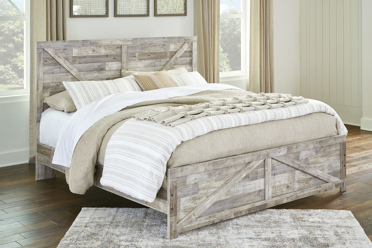 Hodanna Whitewash King Crossbuck Panel Bed B3487B4