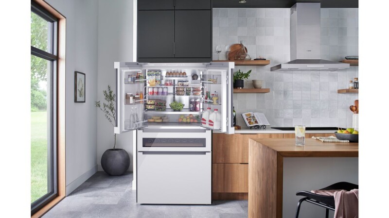 800 Series French Door Bottom Mount Refrigerator, Glass door 36'' B36CL81ENW
