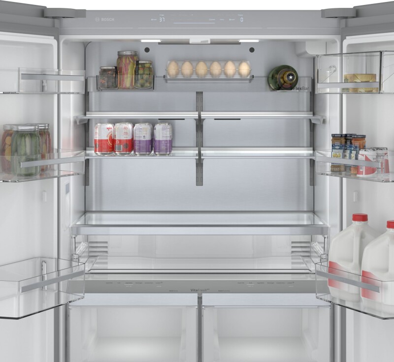 800 Series French Door Bottom Mount Refrigerator 36'' Easy clean B36CT80SNS