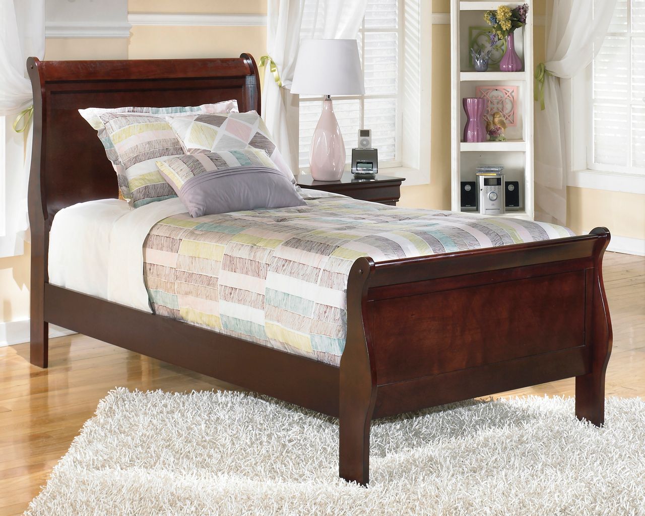 Alisdair Twin Sleigh Bed B376B5