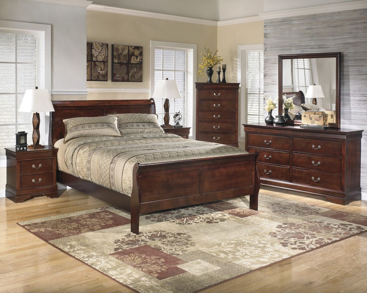 Alisdair King Sleigh Bed B376B8