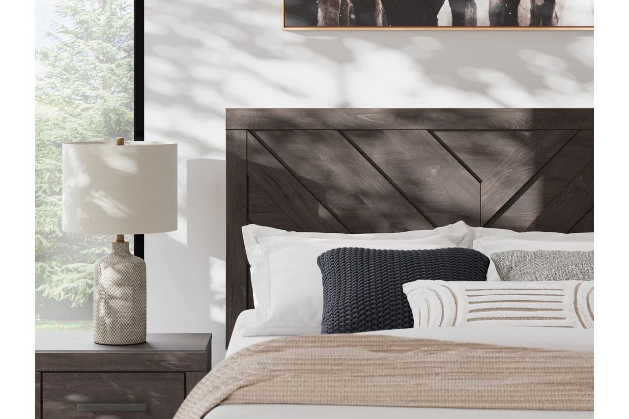 Prendonea Queen Panel Bed In Charcoal B3789B4