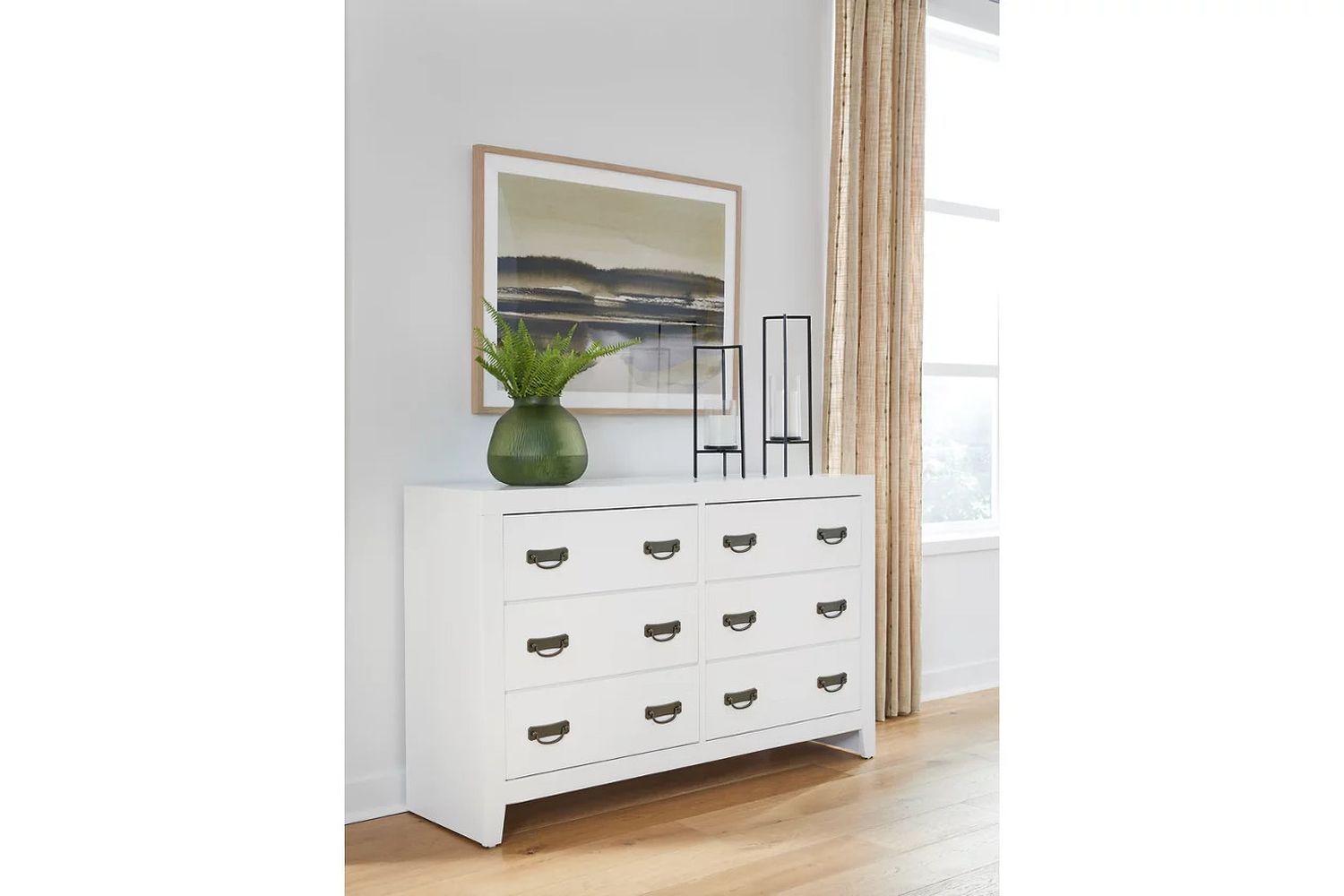 Binterglen Dresser In White B42731