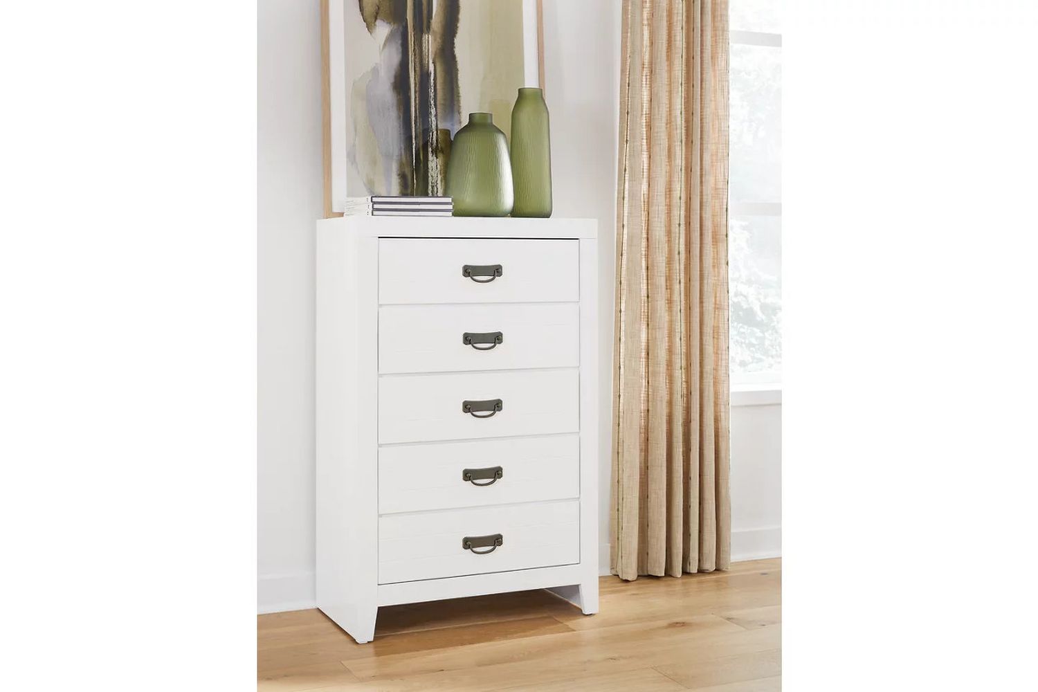 Binterglen Chest Of Drawers In White B42746