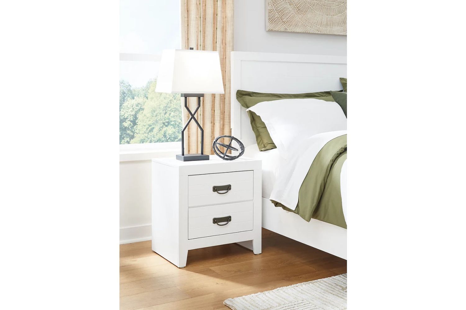 Binterglen Nightstand In White B42792