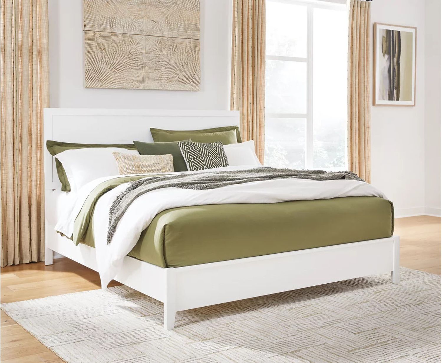Binterglen Queen Panel Bed In White B427B6