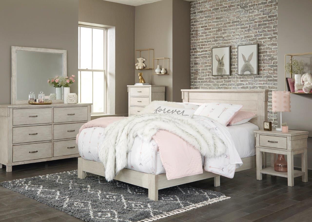 Hollentown Whitewash Bedroom Mirror B43436