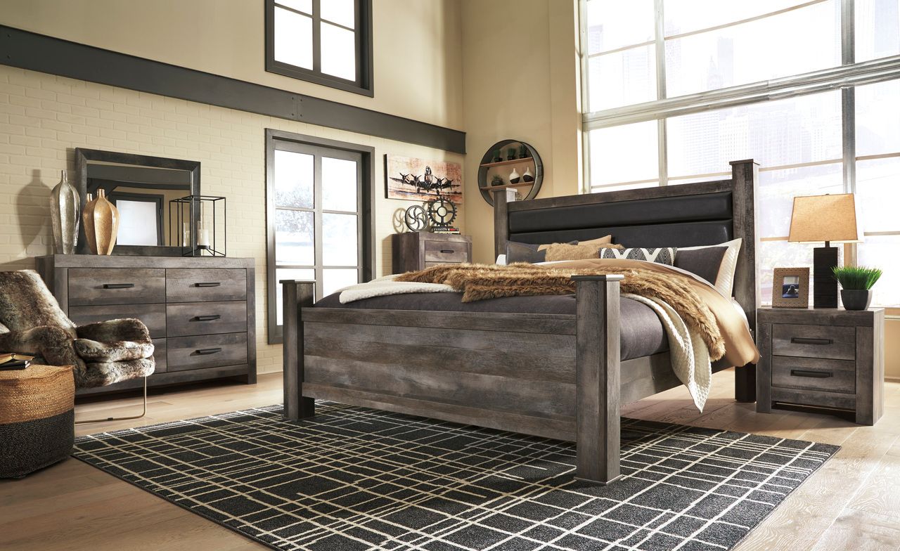 Wynnlow Gray King Upholstered Poster Bed B440B6