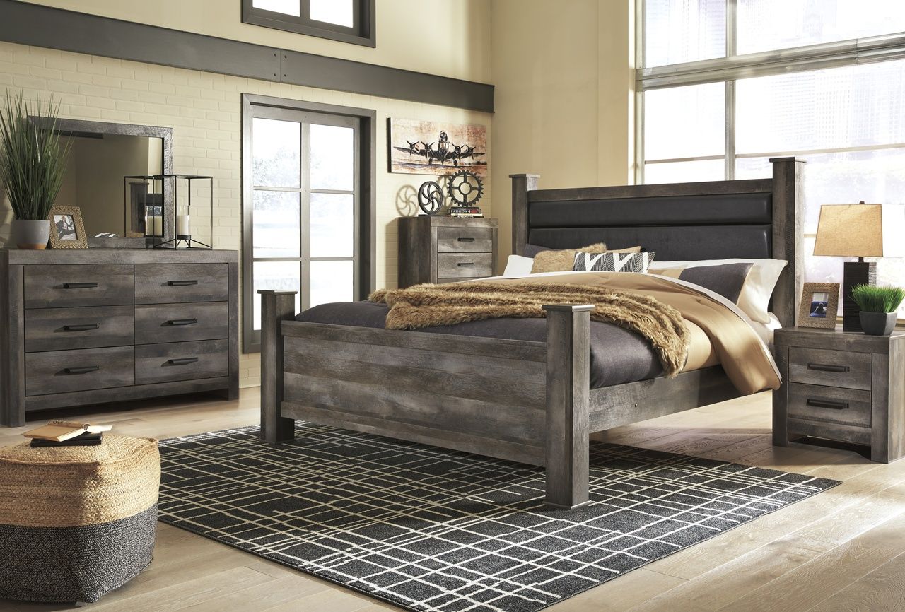 Wynnlow Gray King Upholstered Poster Bed B440B6