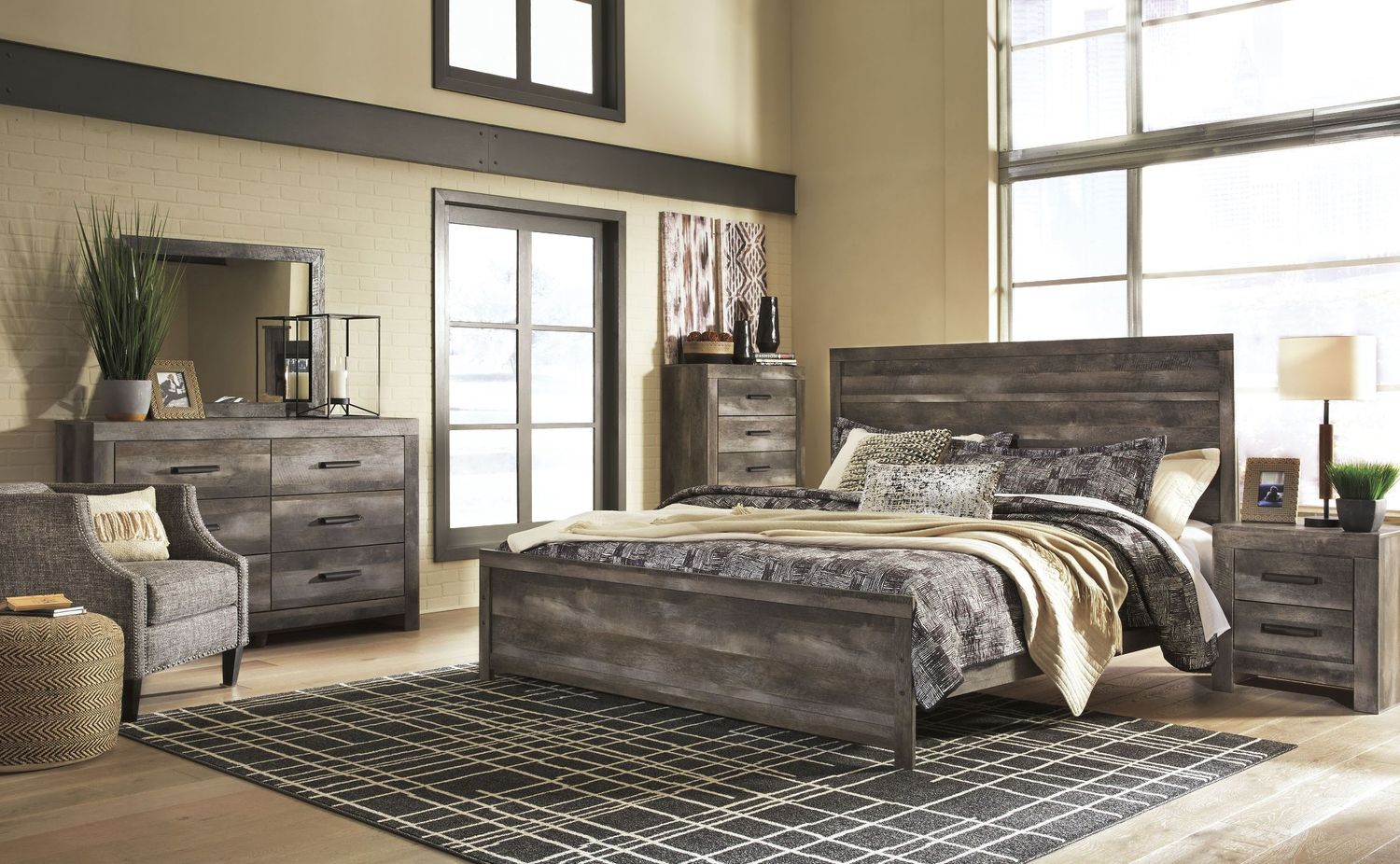 Wynnlow Gray King Panel Bed B440B8