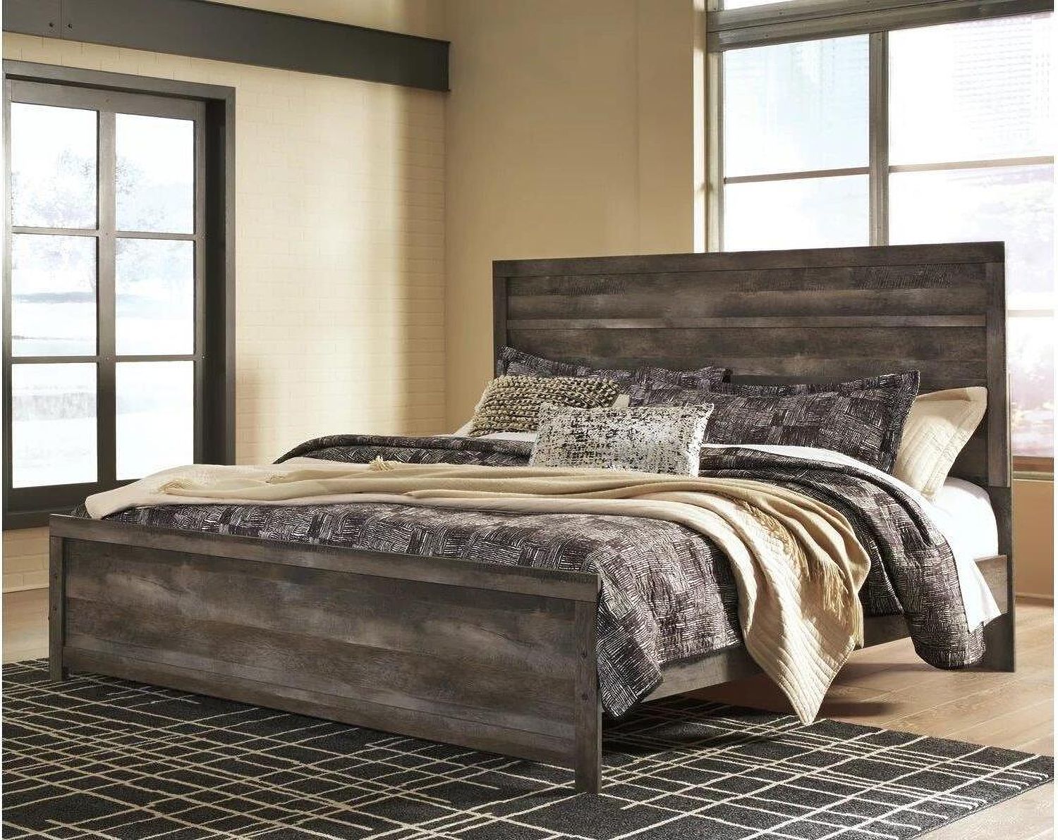 Wynnlow Gray King Panel Bed B440B8