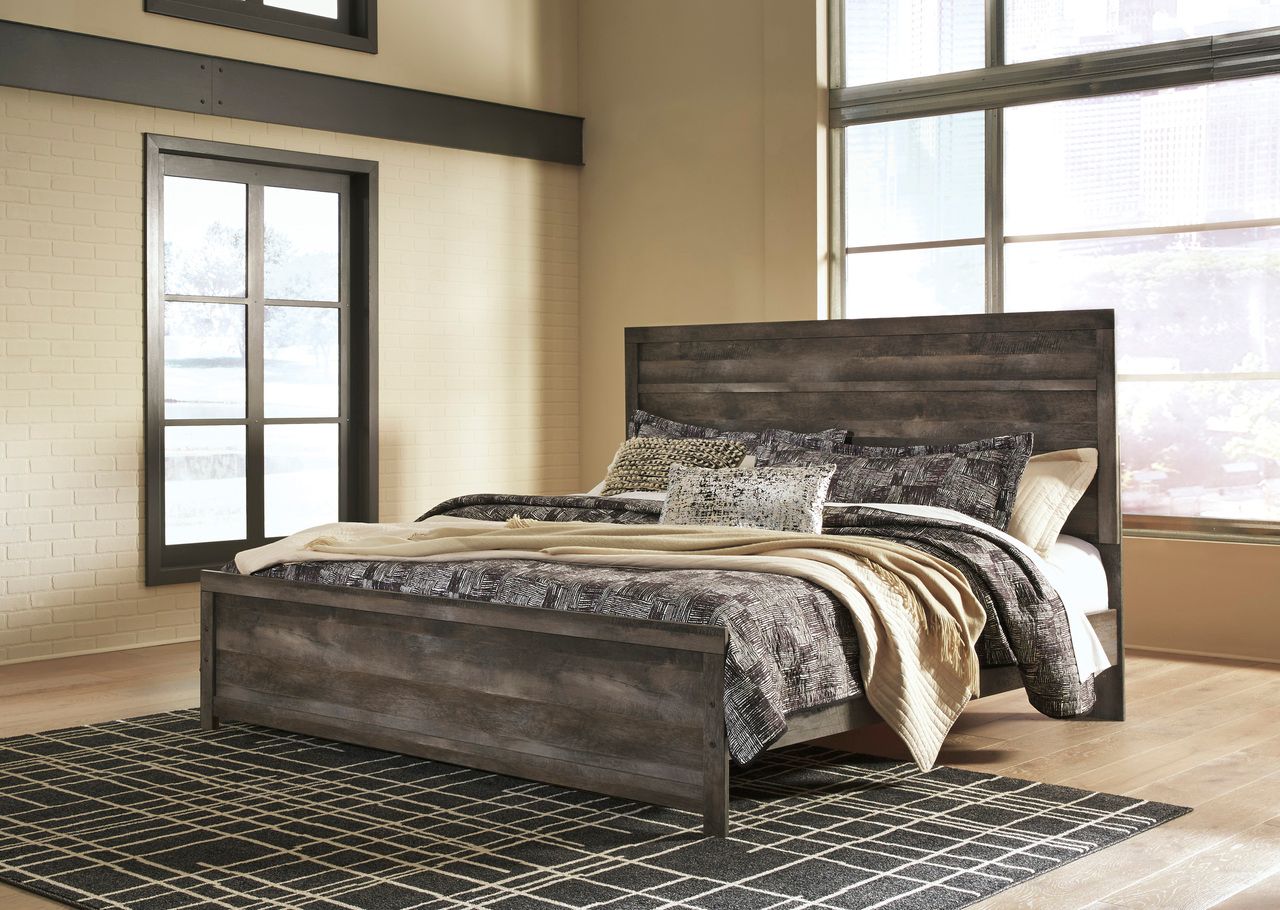 Wynnlow Gray King Panel Bed B440B8