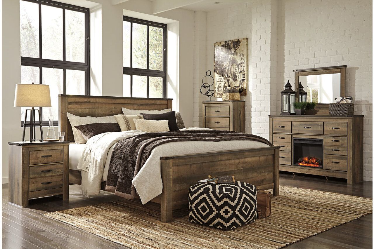 Trinell Brown King Panel Bed B446B23