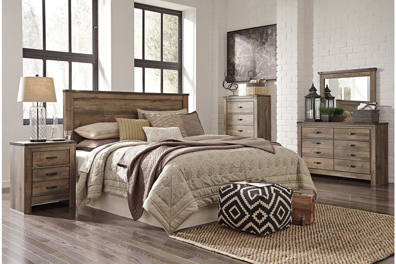 Trinell Brown King Panel Bed B446B23