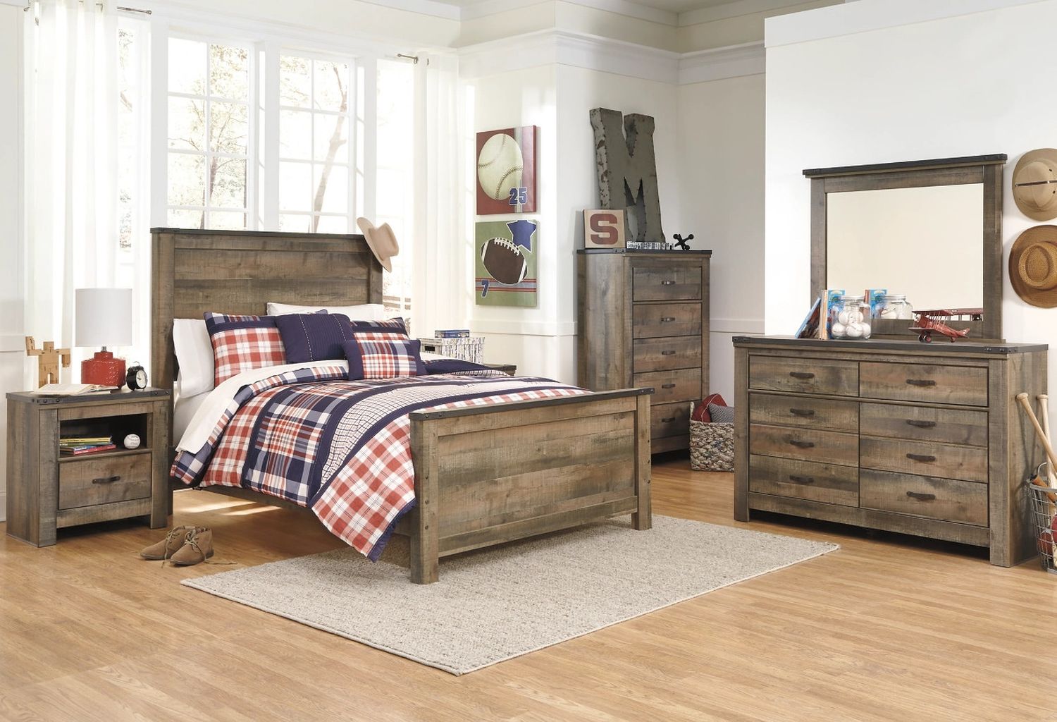 Trinell Brown Full Panel Bed B446B3