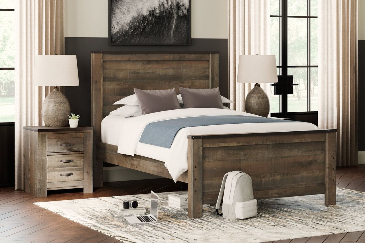 Trinell Brown Full Panel Bed B446B3