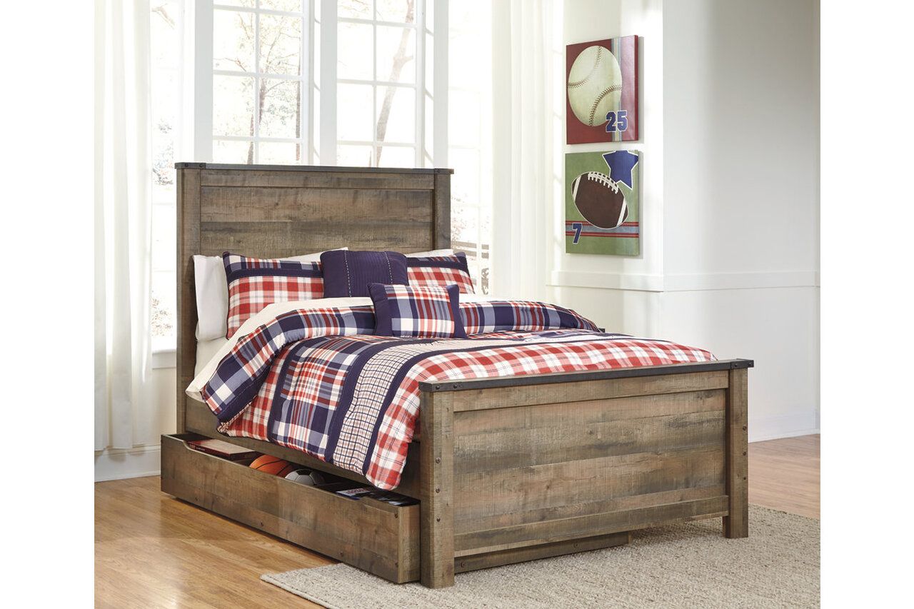 Trinell Brown Full Panel Bed B446B3
