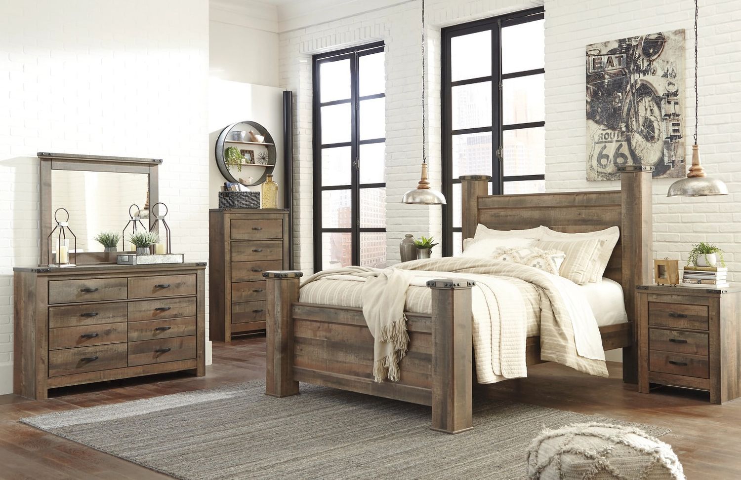 Trinell Poster Bed Queen B446B40